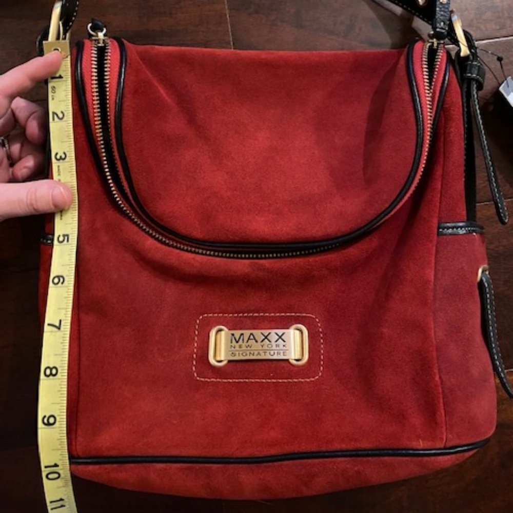 Maxx New york cranberry red Suede messenger bag and wristlet NWT - Picture 8 of 8